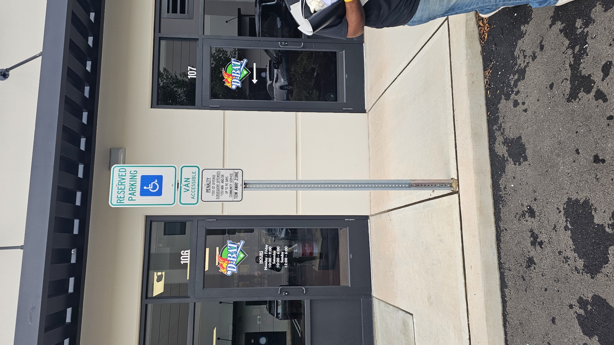 D Bat Windows Graphics 5 — Signs & Banners