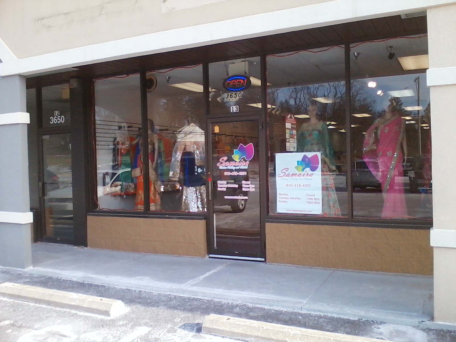 Window Graphics — Signs & Banners